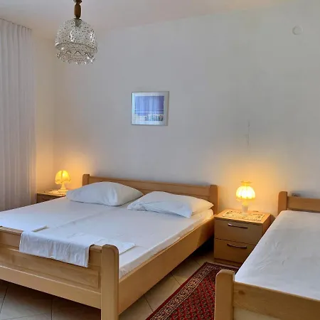 Apartamento With A Parking Space Silo, Krk - 18770 Šilo